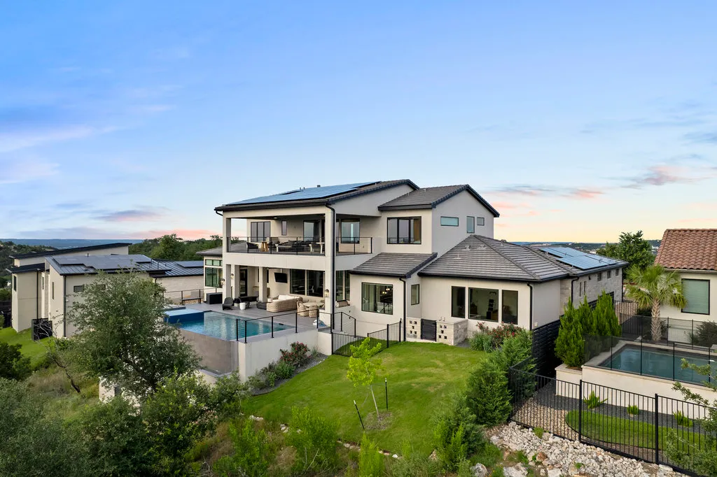 Lakeway Serene Hills III — built by Seven Custom Homes