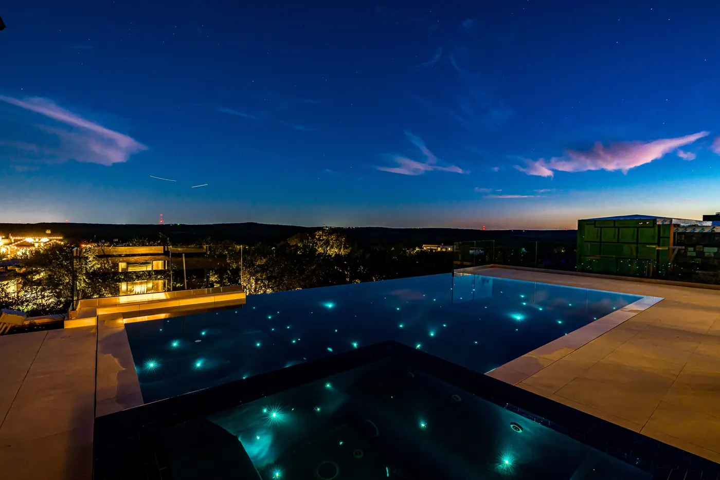 Rough Hollow Spanish Oaks Estate — photograph 1