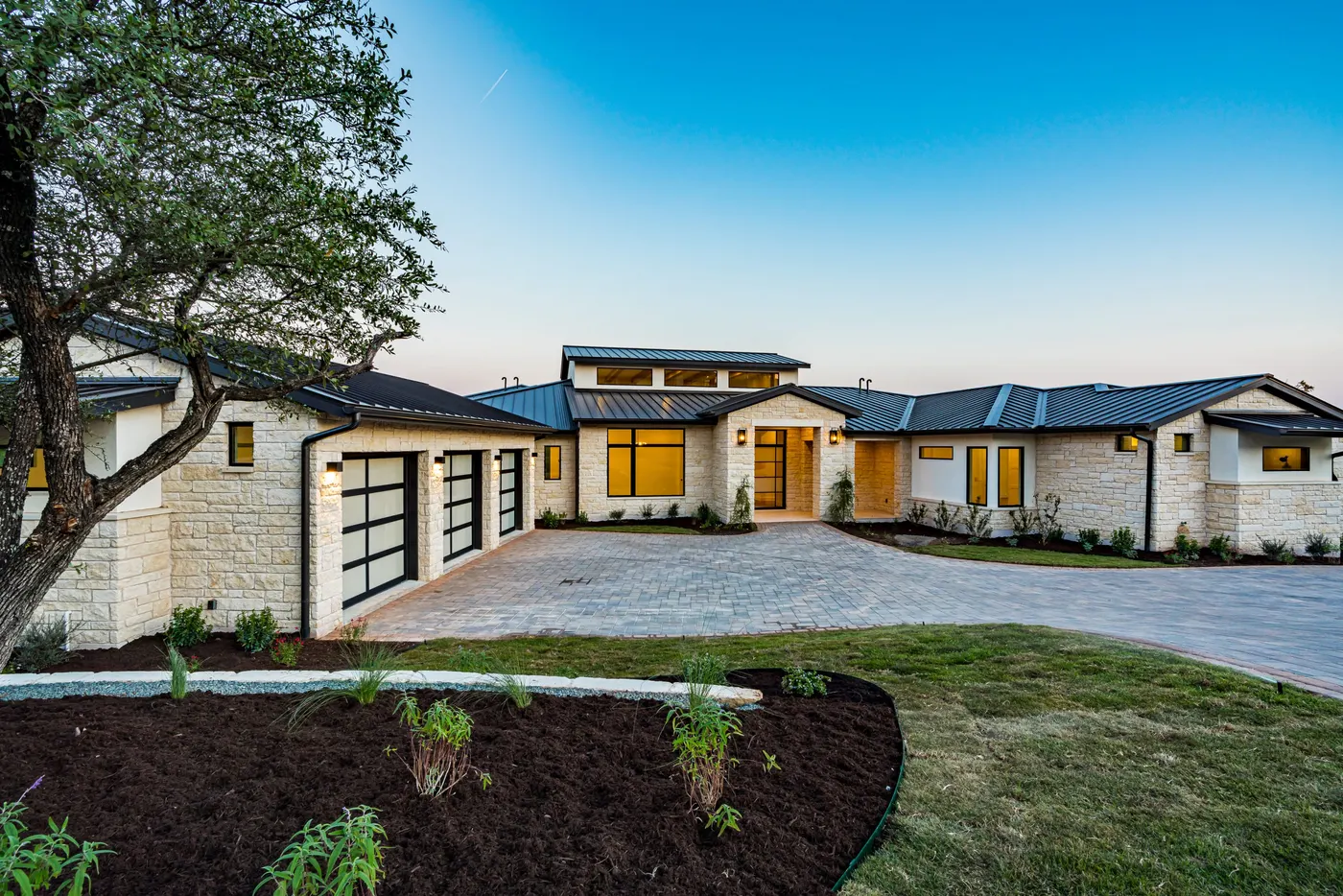 Rough Hollow Spanish Oaks Estate — built by Seven Custom Homes