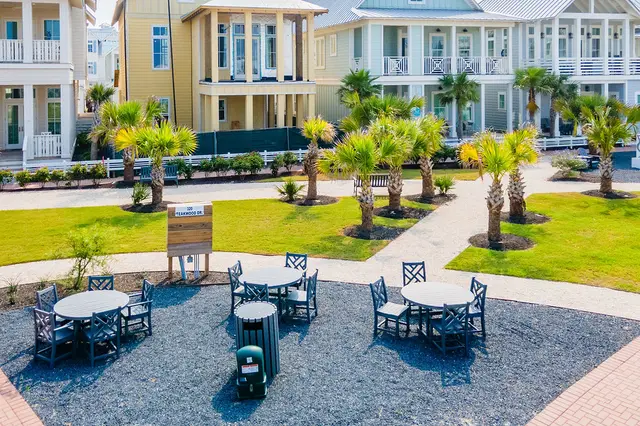 Cinnamon Shore XX, Port Aransas — photograph 4 of 48