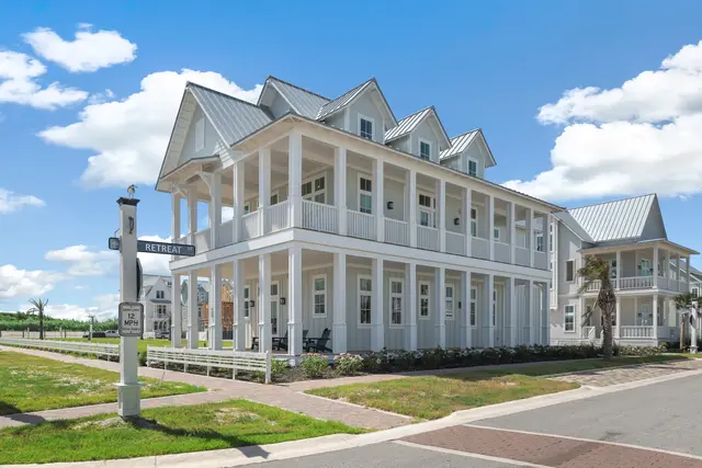 Cinnamon Shore XXVI, Port Aransas — photograph 4 of 45