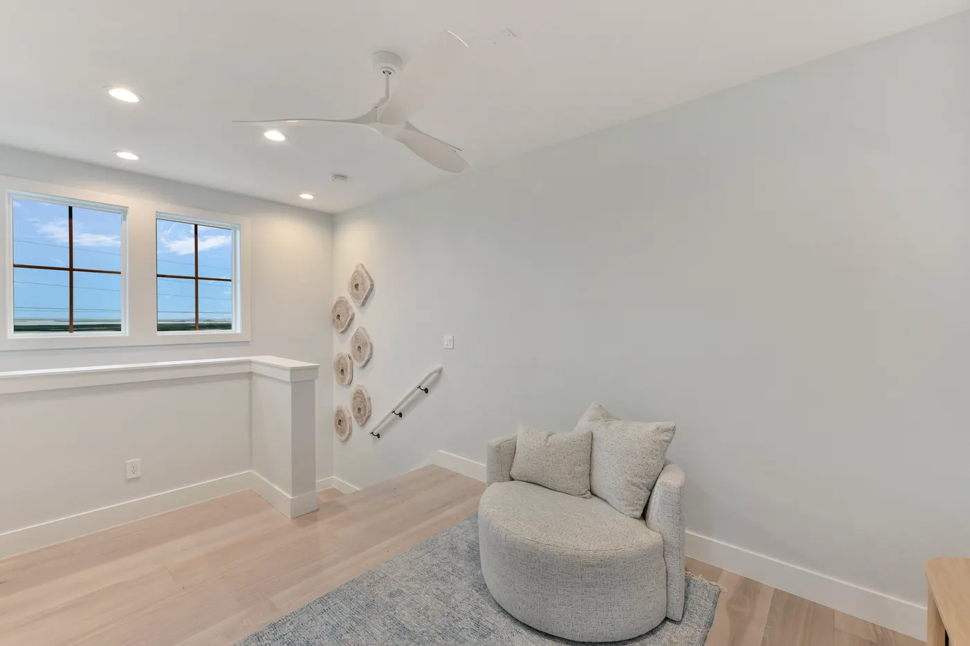 Cinnamon Shore XXIII — photograph 41