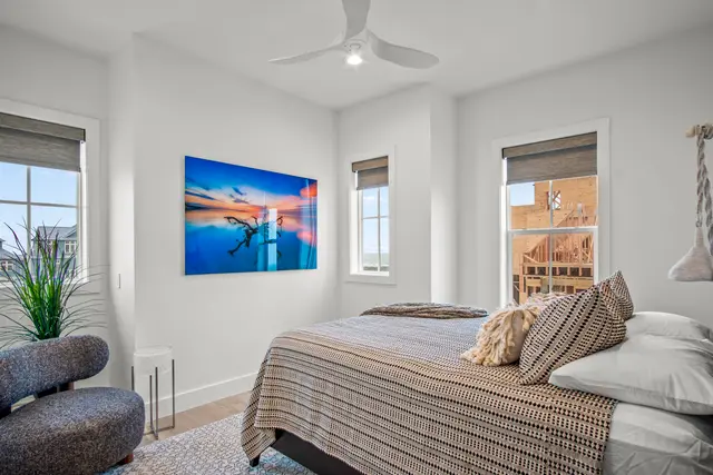 Cinnamon Shore XXI — photograph 4