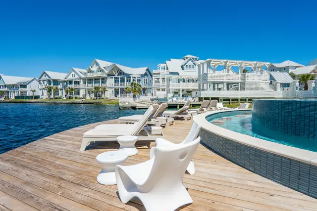 Cinnamon Shore South Pool — next home