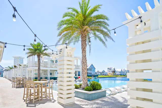 Cinnamon Shore South Pool — photograph 13
